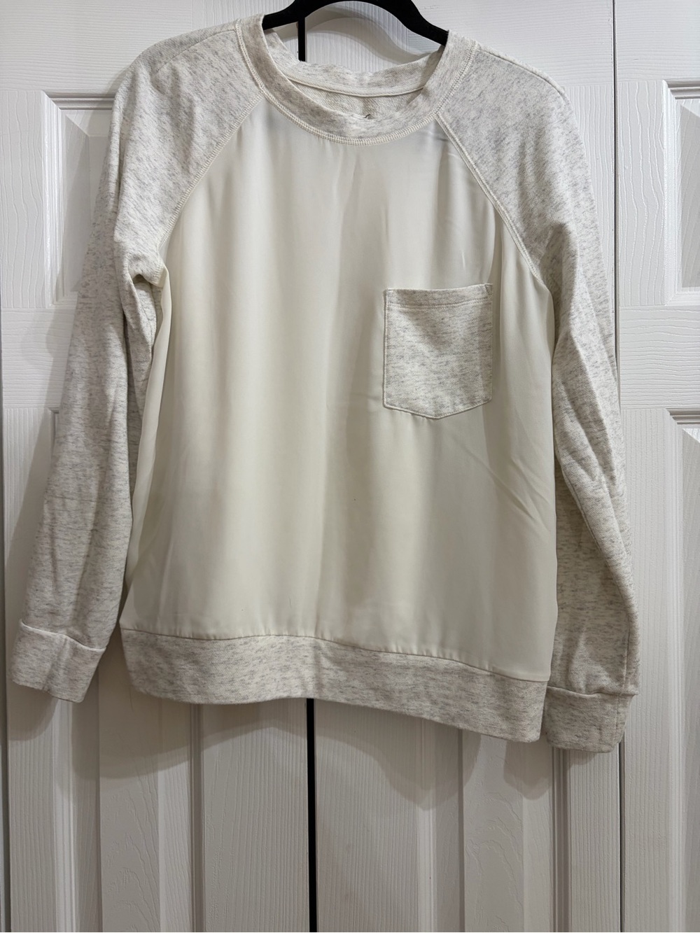 Lou & Grey Cream Raglan Pocket Pullover